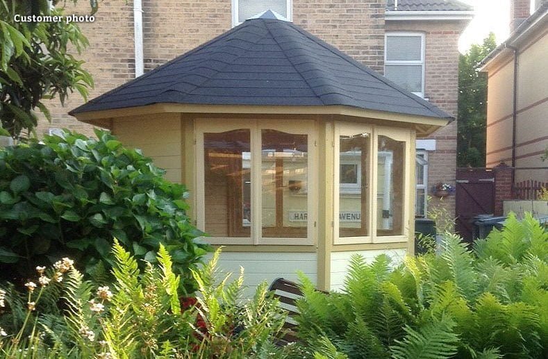 Round summerhouse for the garden