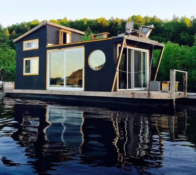 Unusual timber buildings - the house boat/shed