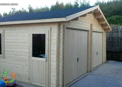 Roger (28.4 sqm) large traditional timber double garage